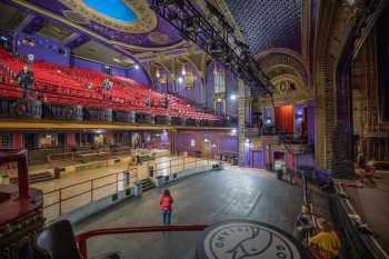 Riviera Theatre, Chicago: Auditorium from House Right Boxes