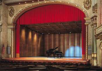 Auditorium, photographed by <i>Rick Breuer</i>, courtesy <i>Weill Center</i> (JPG)