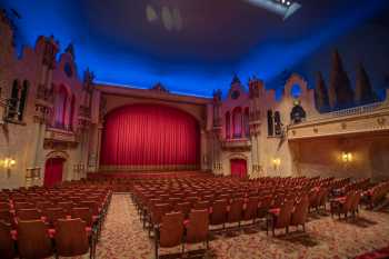 Stefanie H. Weill Center for the Performing Arts, Sheboygan, American Midwest (outside Chicago): Orchestra from rear House Left