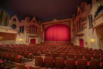 Stefanie H. Weill Center for the Performing Arts, Sheboygan, American Midwest (outside Chicago): Orchestra from rear House Right