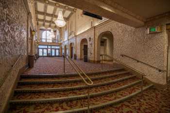 Stefanie H. Weill Center for the Performing Arts, Sheboygan, American Midwest (outside Chicago): Main Lobby from Auditorium