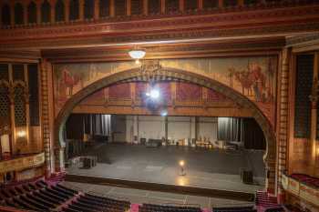 Shrine Auditorium, Los Angeles: Greater Metropolitan Area: Auditorium from Balcony Right 2