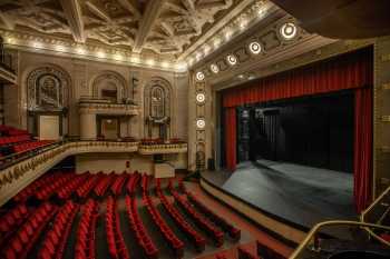 Studebaker Theater, Chicago: Stage from Mezzanine Right