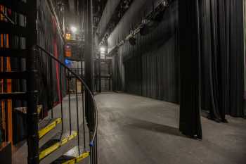 Studebaker Theater, Chicago: Stairs in Downstage Left Wing