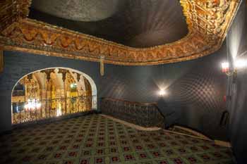 The Theatre at Ace Hotel, Los Angeles: Balcony Stairwell