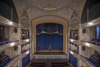 Tyne Theatre & Opera House, Newcastle upon Tyne, United Kingdom: outside London: Auditorium from Upper Circle