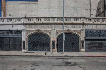 Warner Hollywood, Los Angeles: Wilcox Entrance